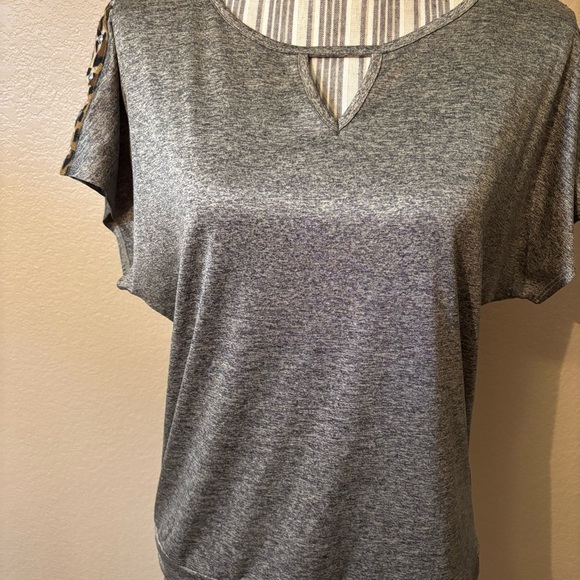 Apt. 9 Gray Brown Heathered Top with Leopard Shoulder Detail Medium Smooth - Picture 3 of 16